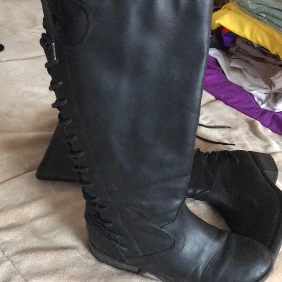 Boots - Picture 2 of 3